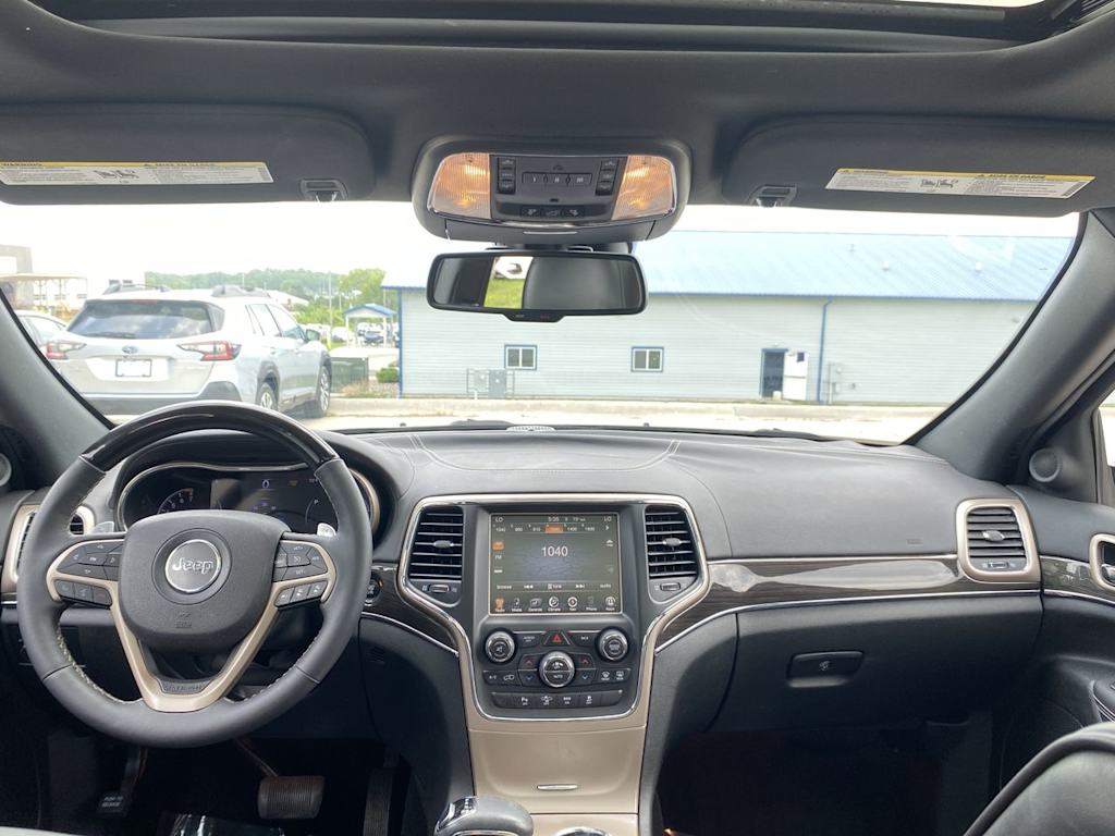 2014 Jeep Grand Cherokee Overland 8