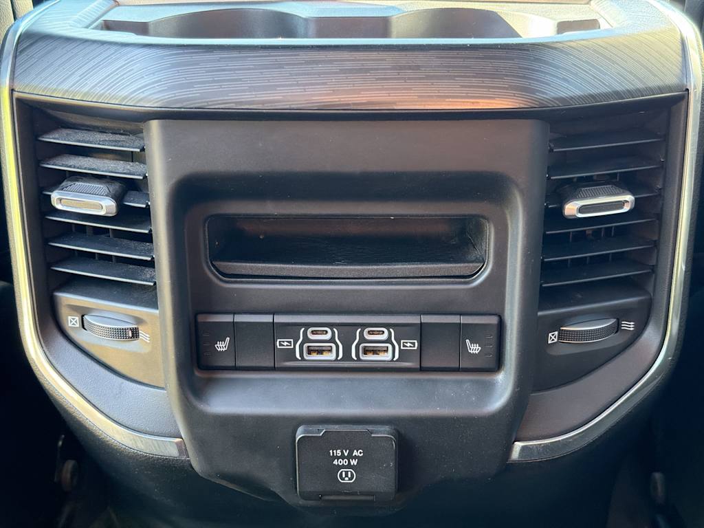 Thumbnail: 2024 RAM 1500 - 33