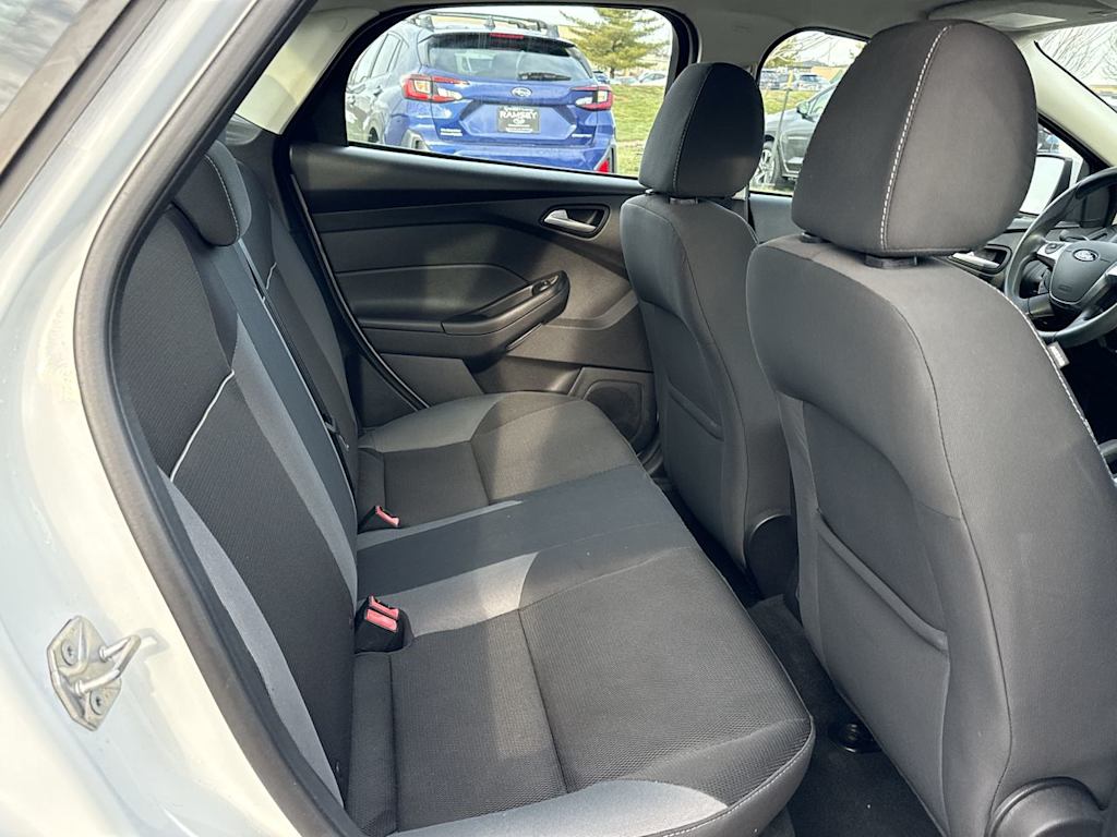 Thumbnail: 2014 Ford Focus - 24