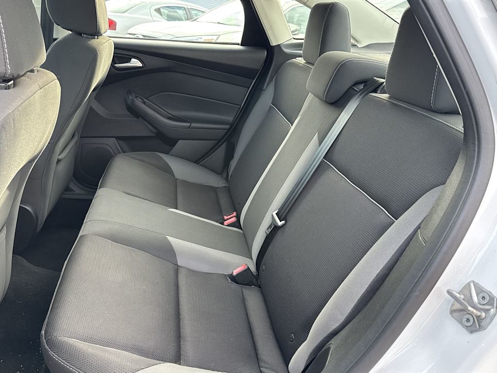 Thumbnail: 2014 Ford Focus - 23