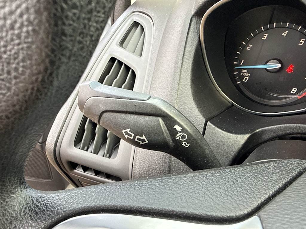 Thumbnail: 2014 Ford Focus - 27