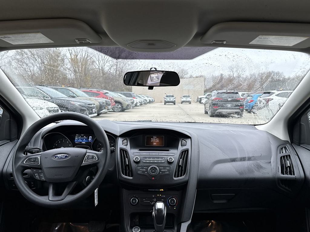 Thumbnail: 2015 Ford Focus - 9