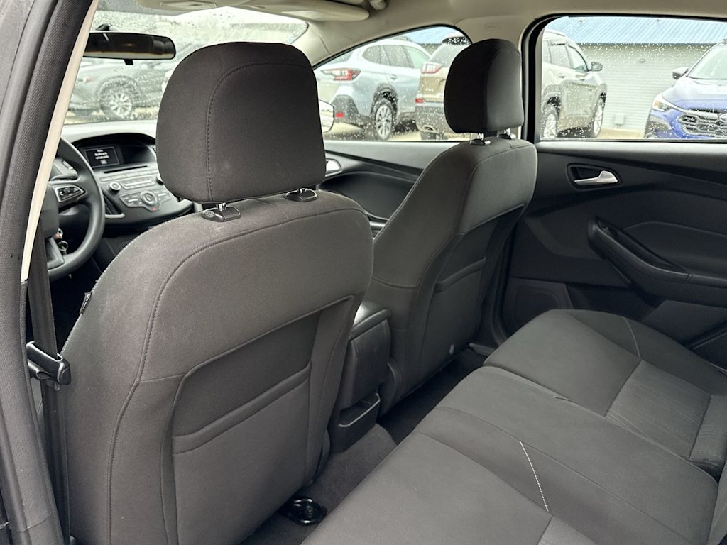 Thumbnail: 2015 Ford Focus - 12