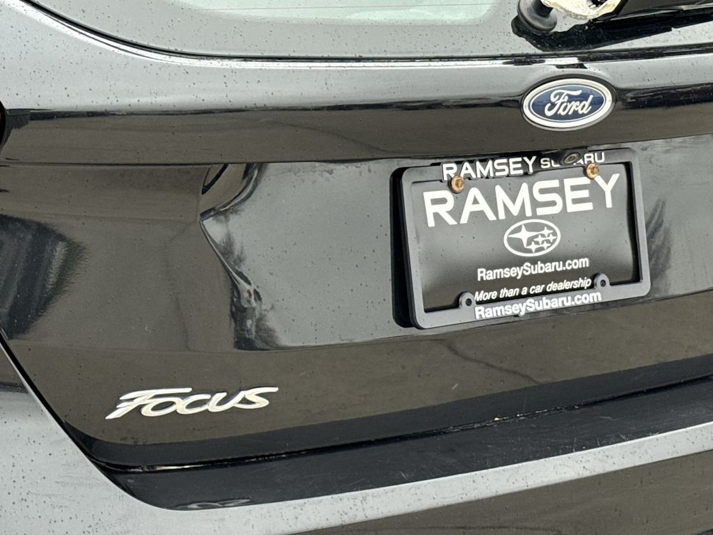 Thumbnail: 2015 Ford Focus - 6
