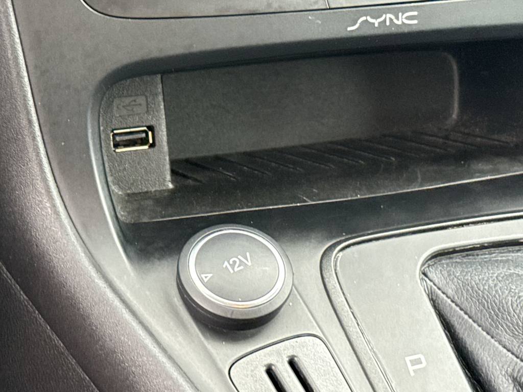 Thumbnail: 2015 Ford Focus - 30