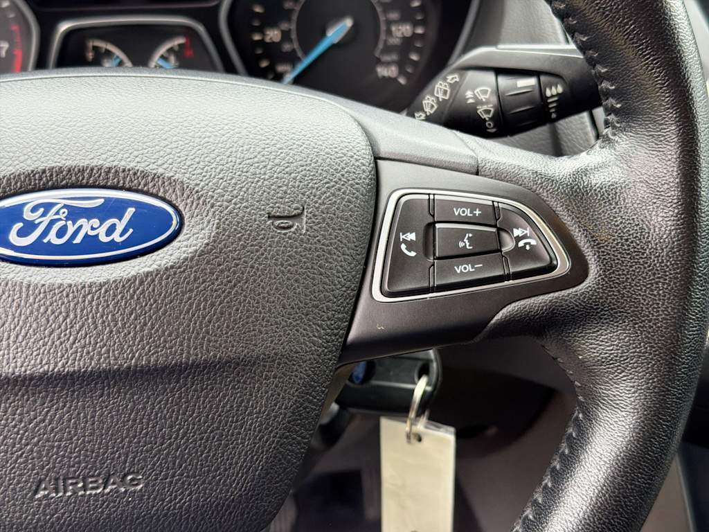 Thumbnail: 2016 Ford Focus - 27