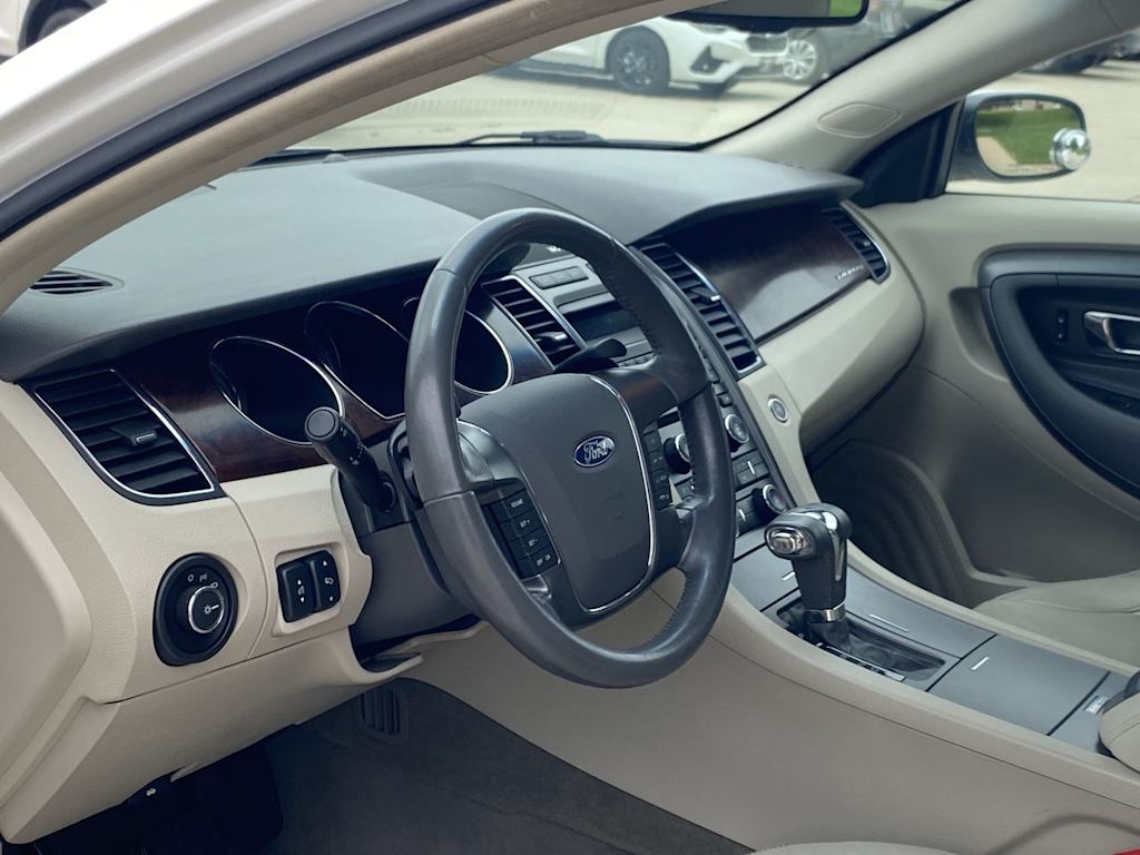 Thumbnail: 2010 Ford Taurus - 2