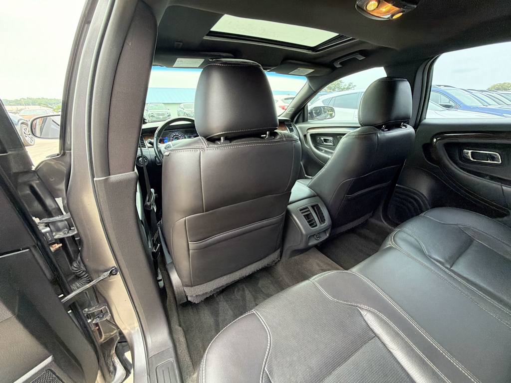 Thumbnail: 2013 Ford Taurus - 10