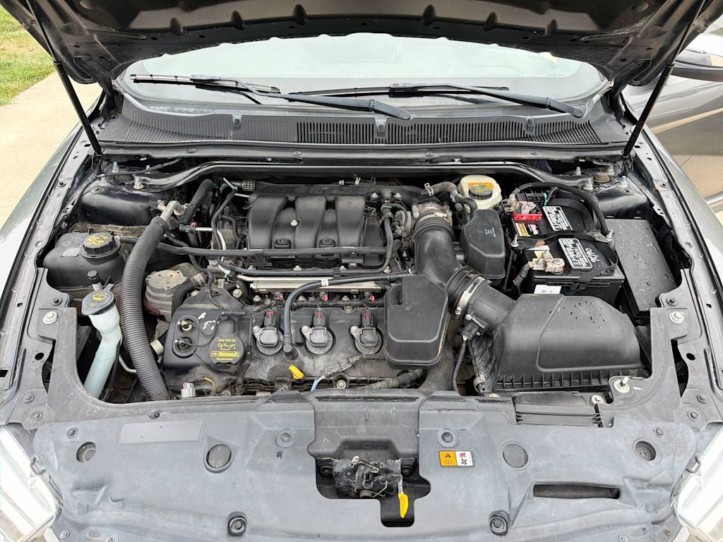 Thumbnail: 2013 Ford Taurus - 6