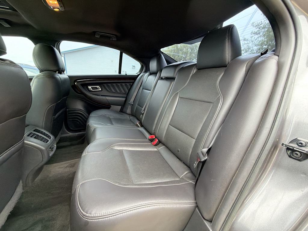 Thumbnail: 2013 Ford Taurus - 25
