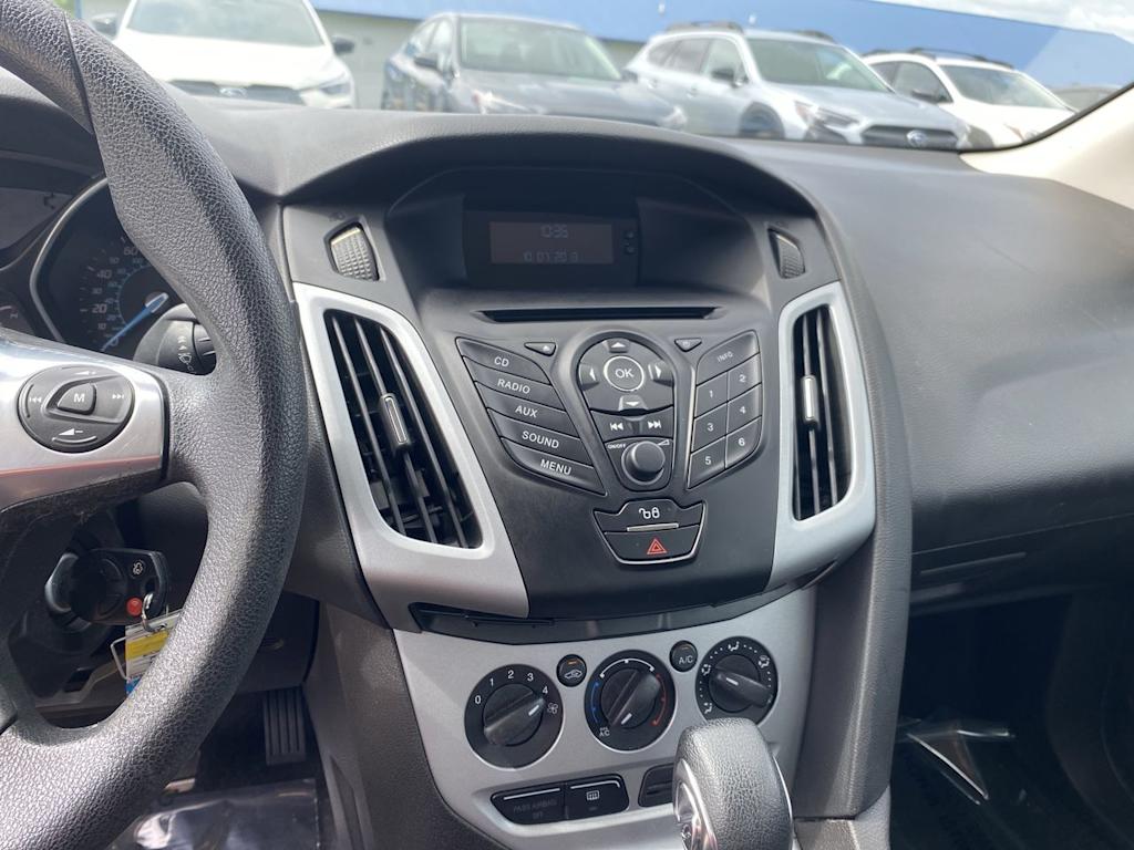 Thumbnail: 2012 Ford Focus - 14
