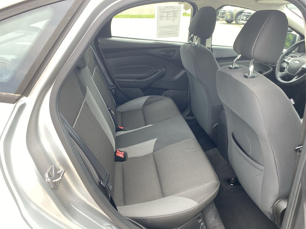 Thumbnail: 2012 Ford Focus - 26