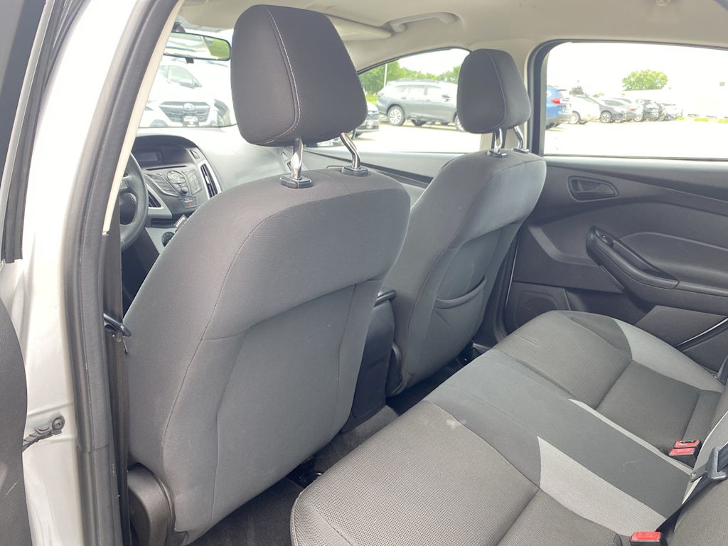 Thumbnail: 2012 Ford Focus - 12