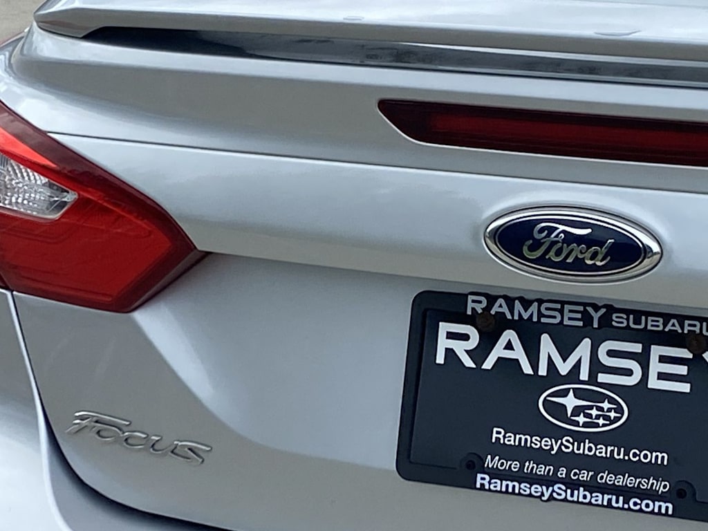 Thumbnail: 2012 Ford Focus - 8