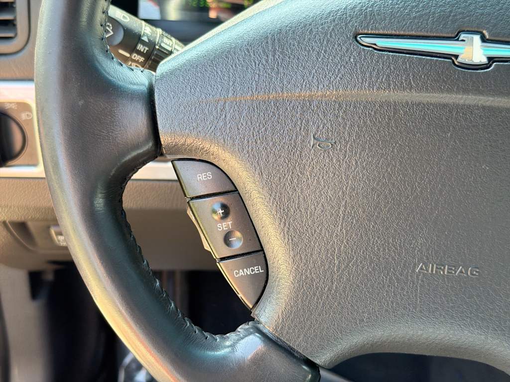 Thumbnail: 2002 Ford Thunderbird - 23