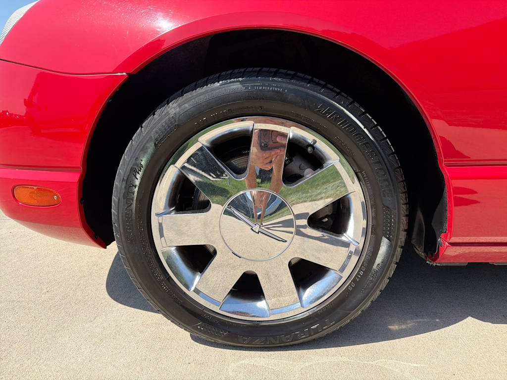 Thumbnail: 2002 Ford Thunderbird - 6