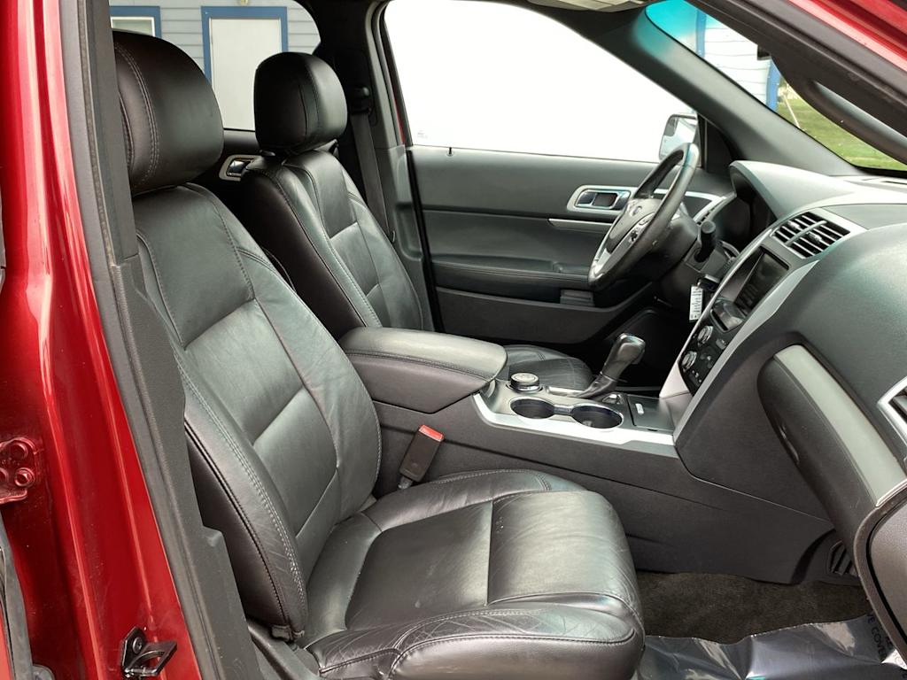 Thumbnail: 2015 Ford Explorer - 11