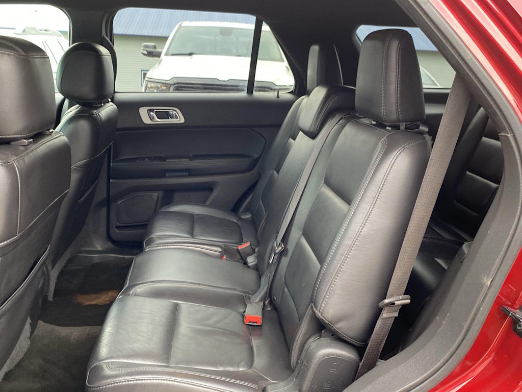 Thumbnail: 2015 Ford Explorer - 26