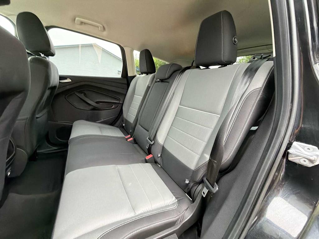 Thumbnail: 2015 Ford Escape - 24