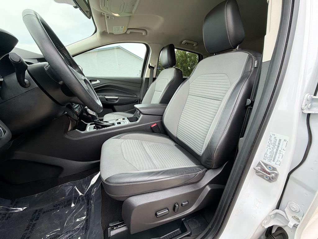 Thumbnail: 2019 Ford Escape - 10