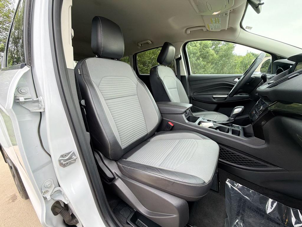 Thumbnail: 2019 Ford Escape - 11