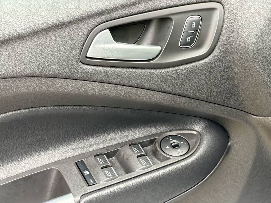 Thumbnail: 2019 Ford Escape - 23