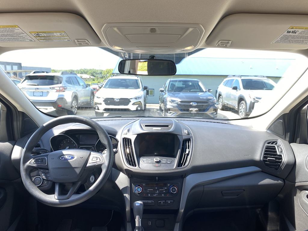 Thumbnail: 2017 Ford Escape - 9