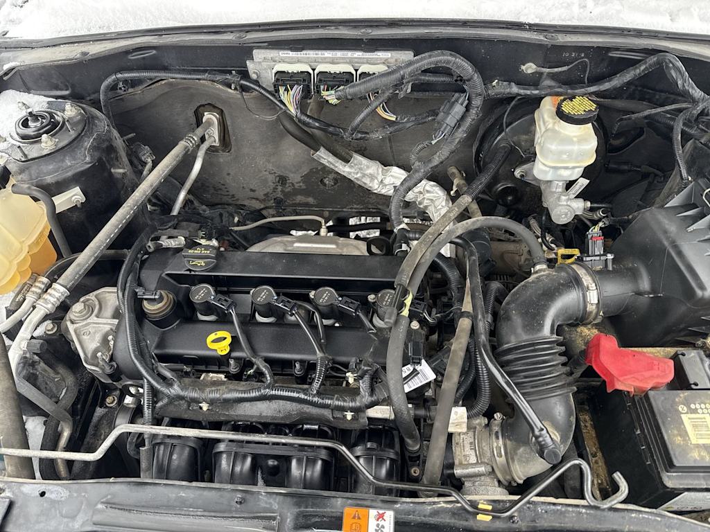 Thumbnail: 2011 Ford Escape - 7