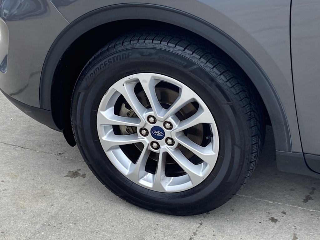 Thumbnail: 2021 Ford Escape - 6