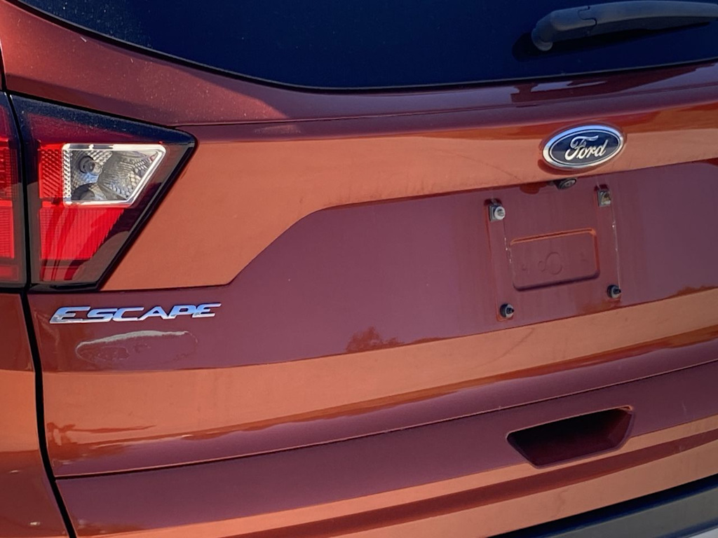 Thumbnail: 2019 Ford Escape - 6