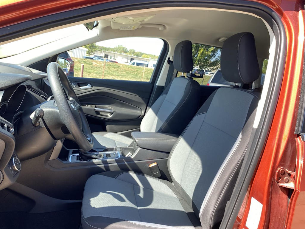 Thumbnail: 2019 Ford Escape - 10