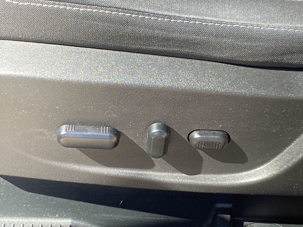 Thumbnail: 2019 Ford Escape - 24