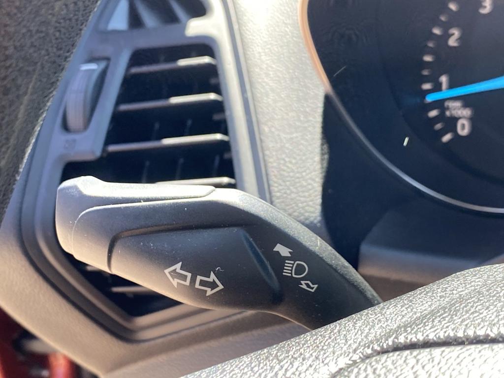 Thumbnail: 2019 Ford Escape - 29