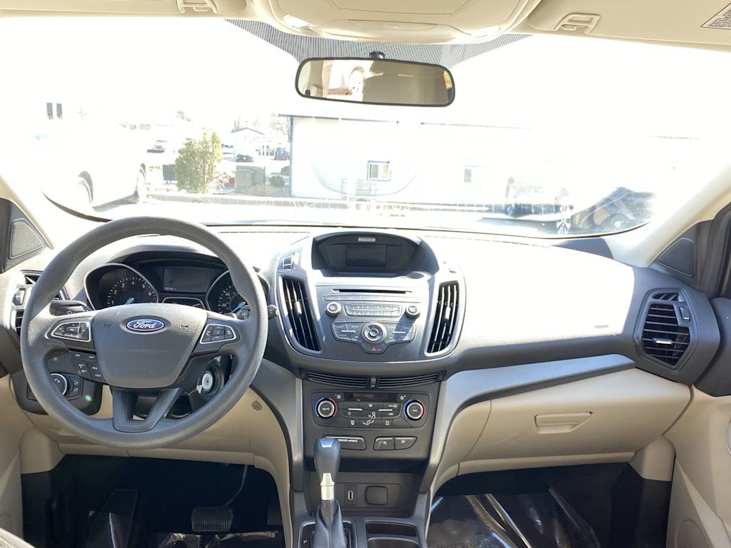2017 Ford Escape SE 10