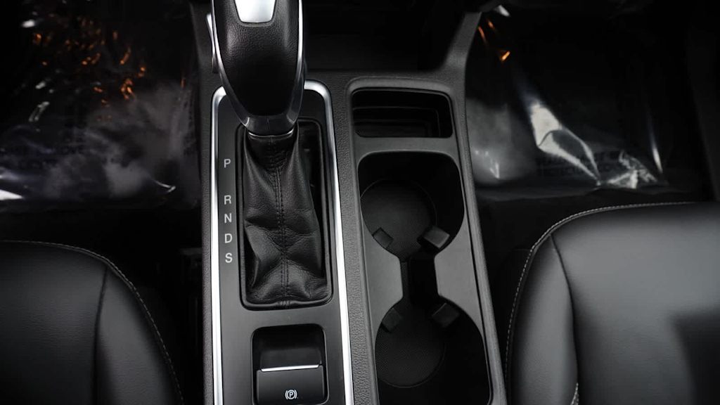 Thumbnail: 2019 Ford Escape - 14