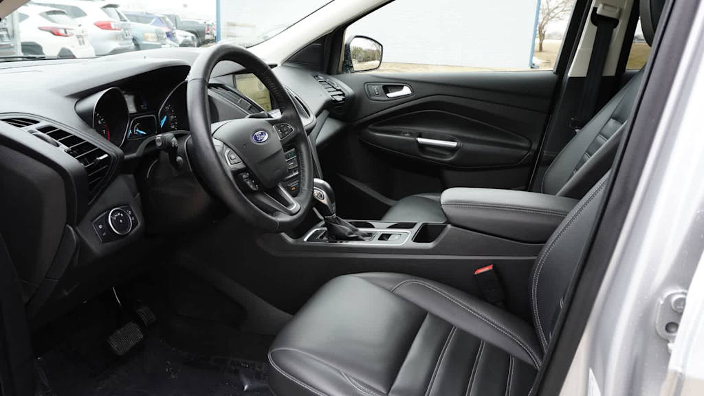 Thumbnail: 2019 Ford Escape - 10