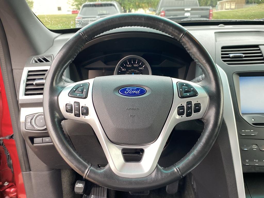 Thumbnail: 2011 Ford Explorer - 13