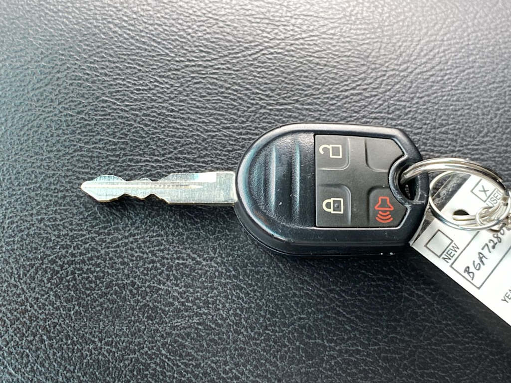 Thumbnail: 2011 Ford Explorer - 18