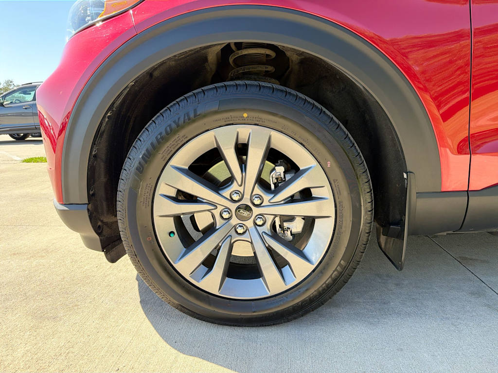 Thumbnail: 2023 Ford Explorer - 7