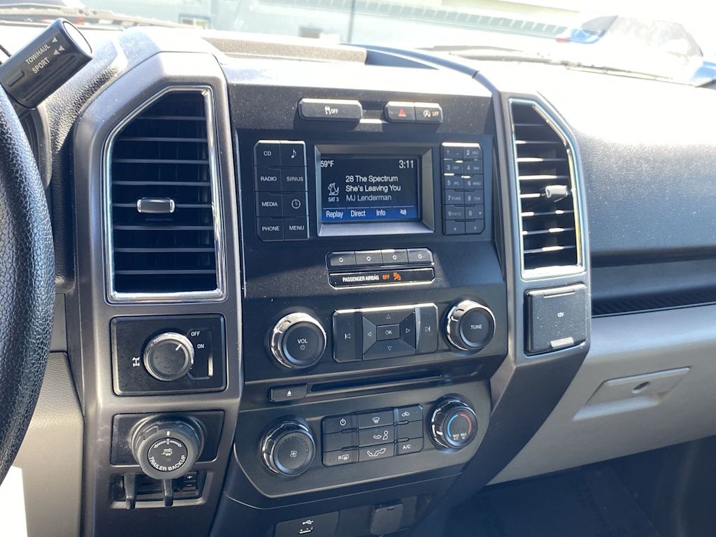 2016 Ford F-150 XLT 14