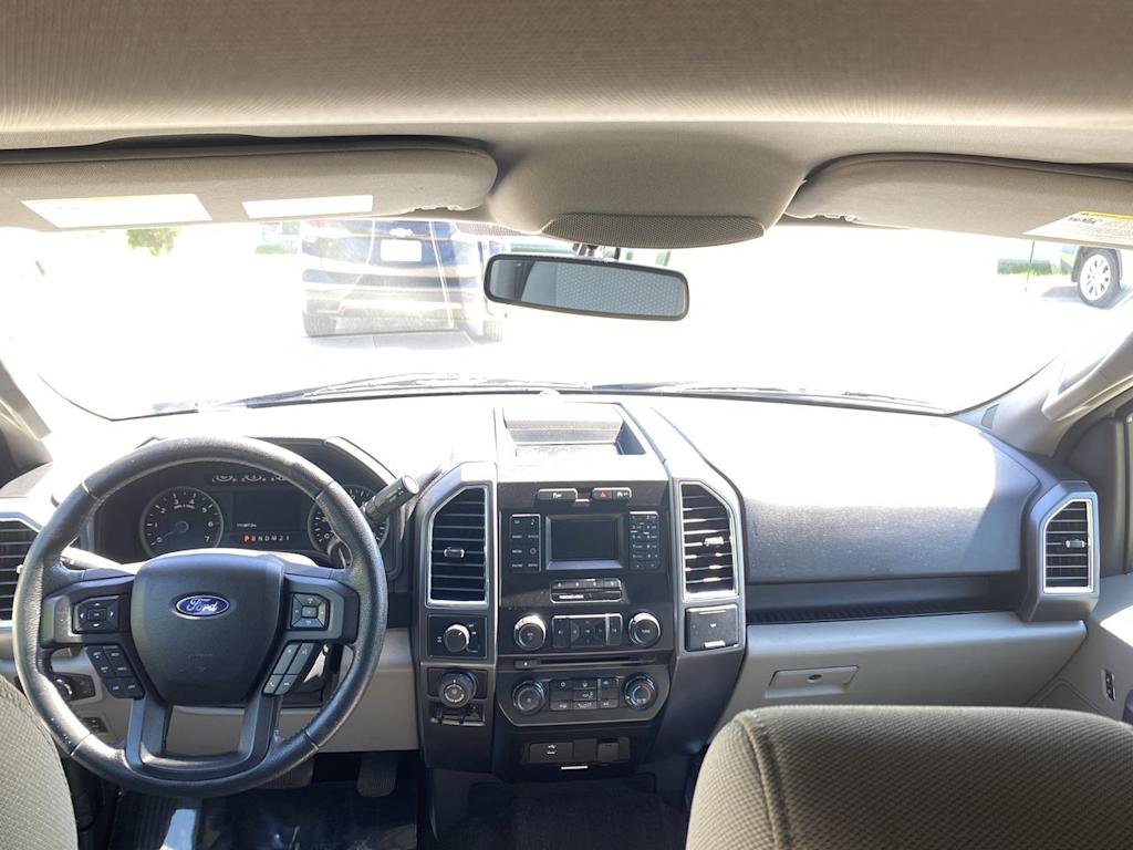 2016 Ford F-150 XLT 9
