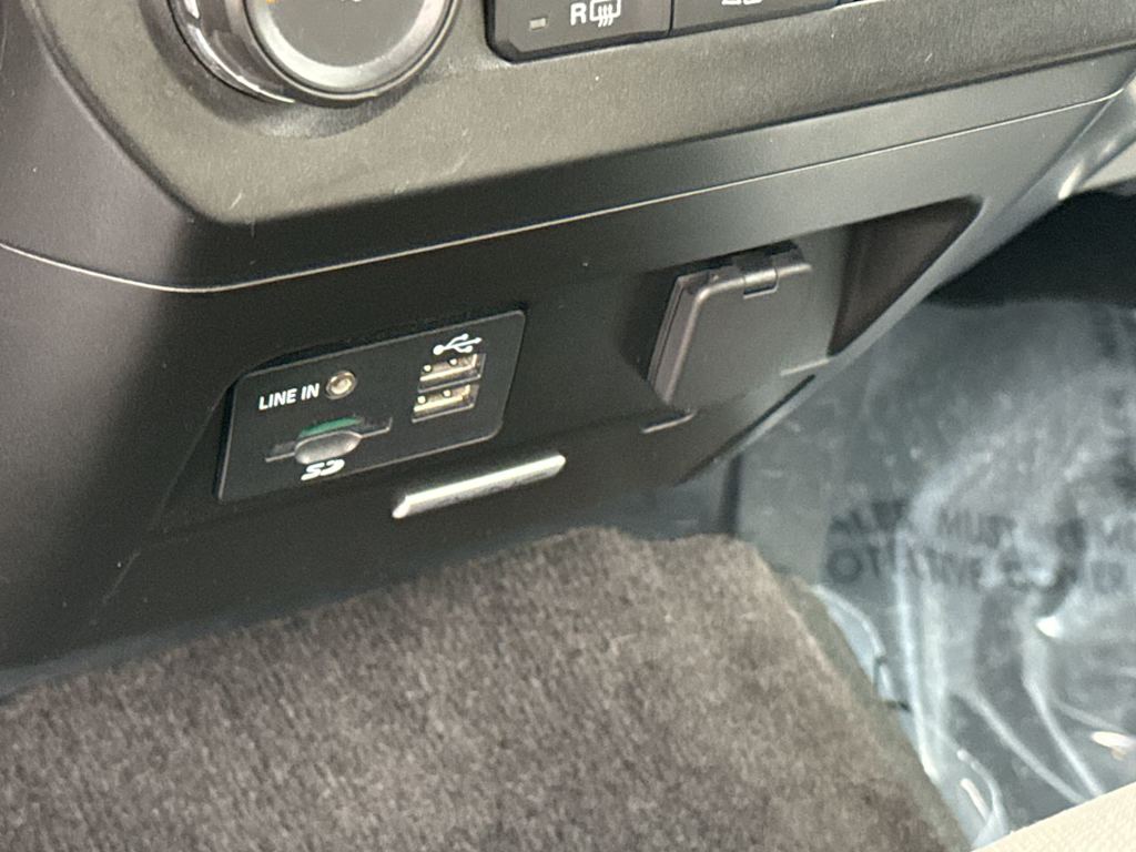 Thumbnail: 2015 Ford F-150 - 31