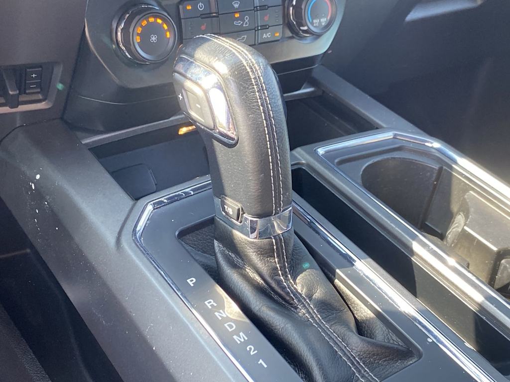 Thumbnail: 2015 Ford F-150 - 32