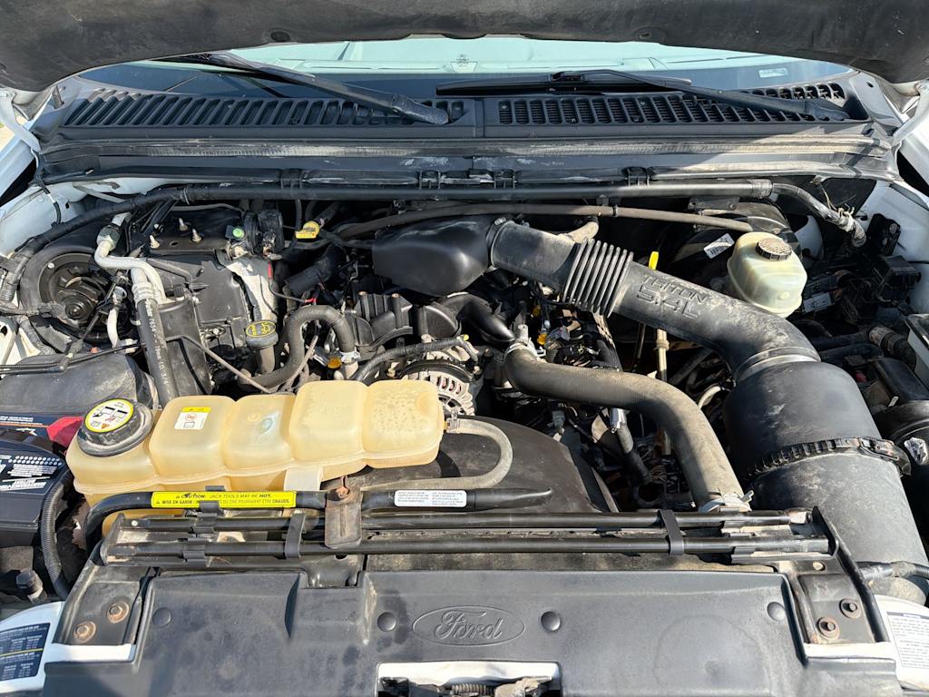 Thumbnail: 2002 Ford F-250 - 9
