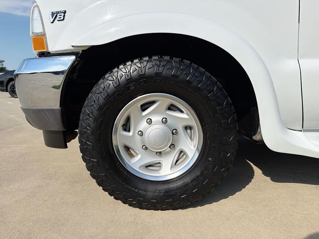 Thumbnail: 2002 Ford F-250 - 8