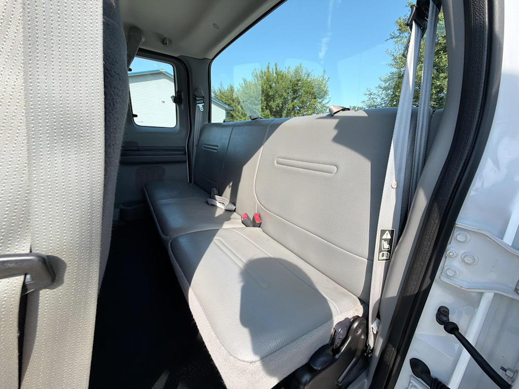Thumbnail: 2002 Ford F-250 - 22
