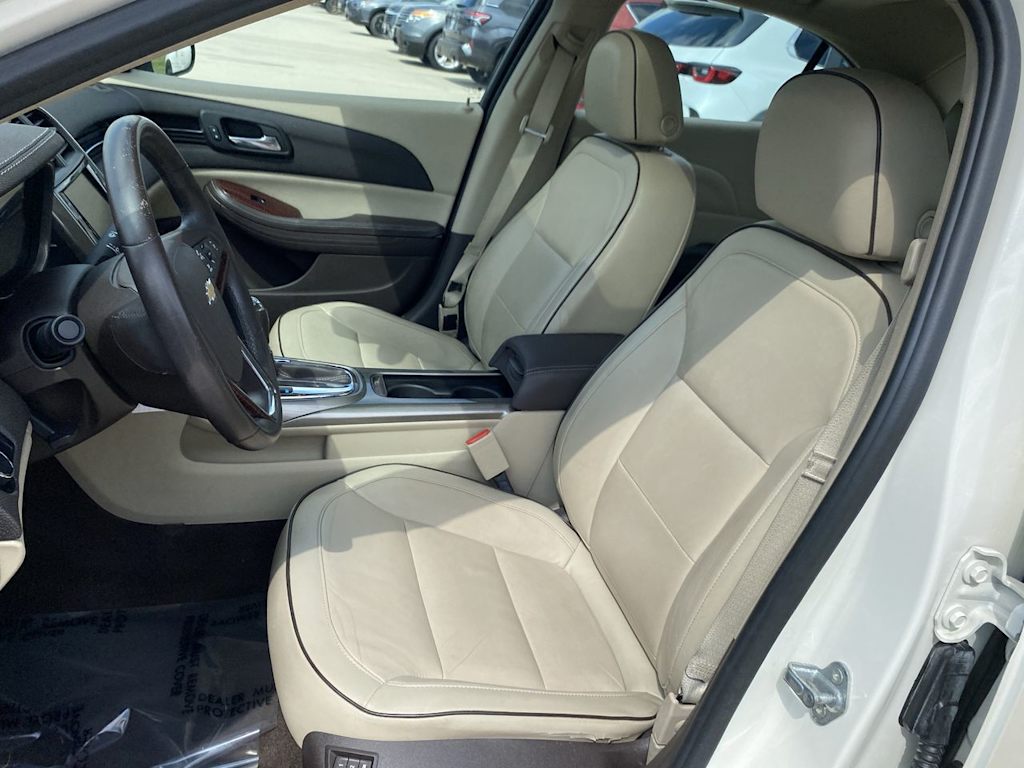 Thumbnail: 2013 Chevrolet Malibu - 10