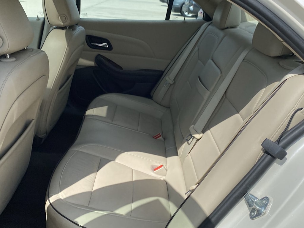 Thumbnail: 2013 Chevrolet Malibu - 27