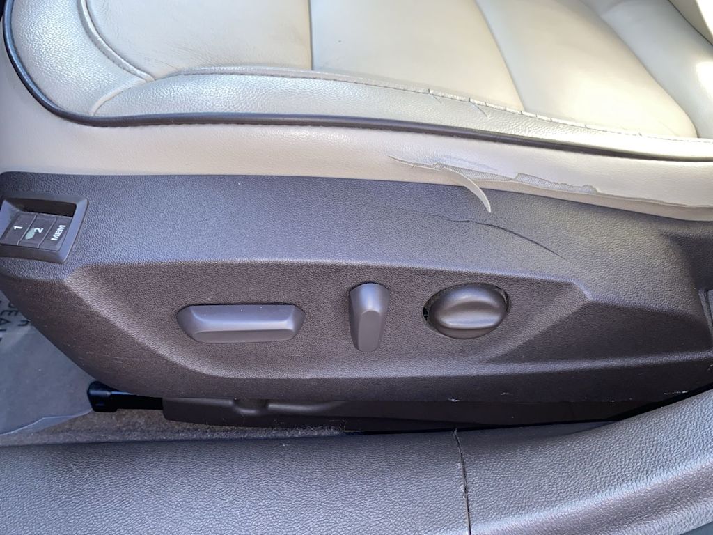 Thumbnail: 2015 Chevrolet Malibu - 24