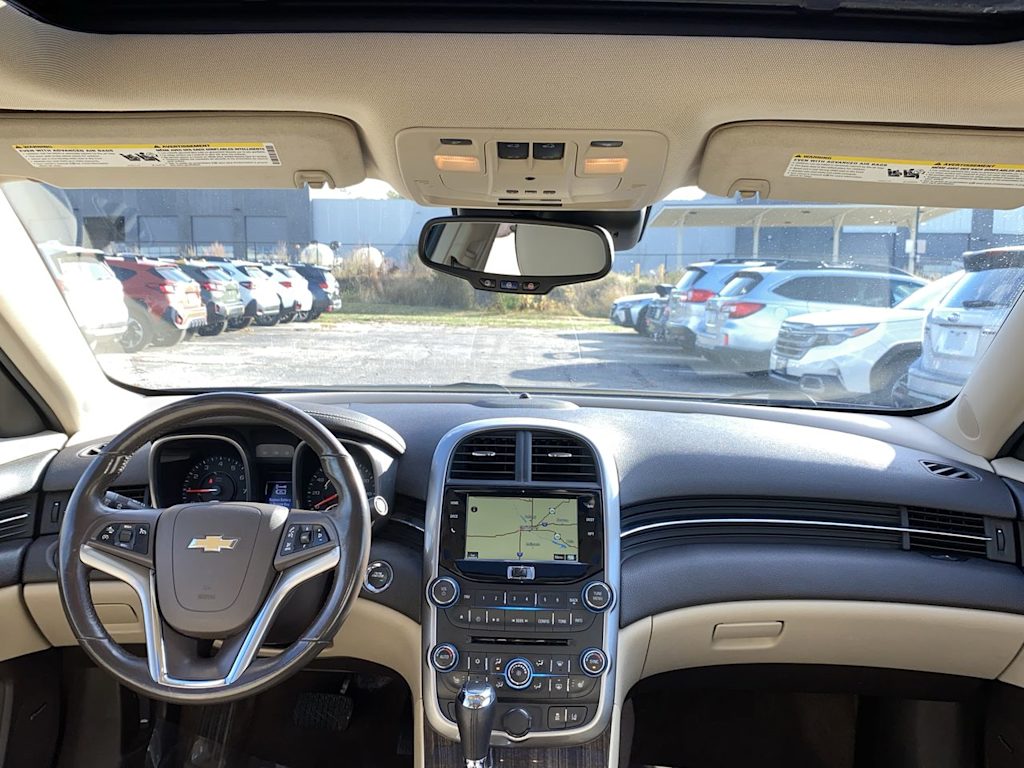 Thumbnail: 2015 Chevrolet Malibu - 9